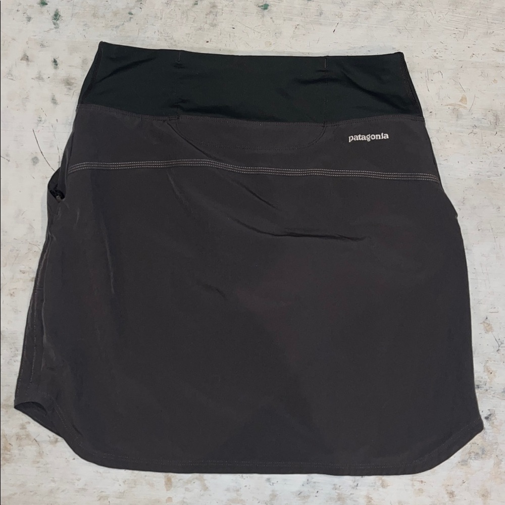 Patagonia Women's Tech Skort in grey | size XS - Picture 3 of 5
